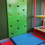 Osrodek Wypoczynkowy Zapalenica B&B 슈차이르크