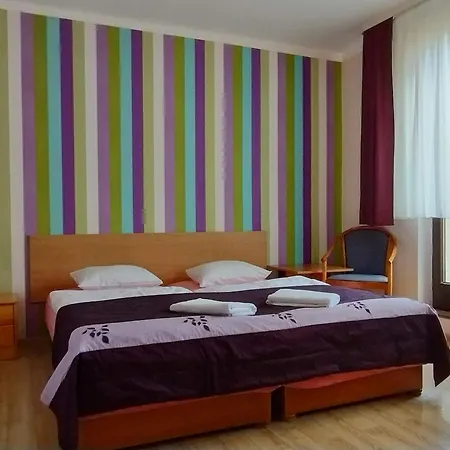 Osrodek Wypoczynkowy Zapalenica فندق مبيت وإفطار