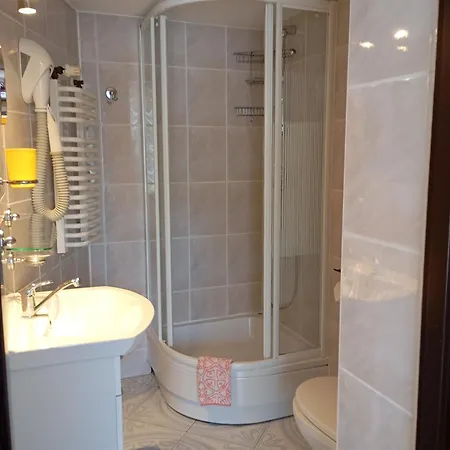 Osrodek Wypoczynkowy Zapalenica Bed & Breakfast 3*