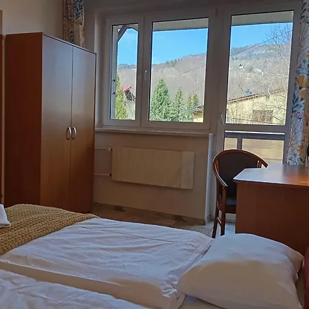 ベッド・アンド・ブレックファスト Osrodek Wypoczynkowy Zapalenica シュチルク