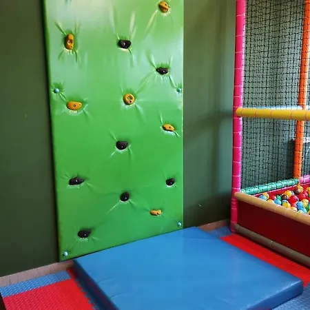 Osrodek Wypoczynkowy Zapalenica فندق مبيت وإفطار شتوروك
