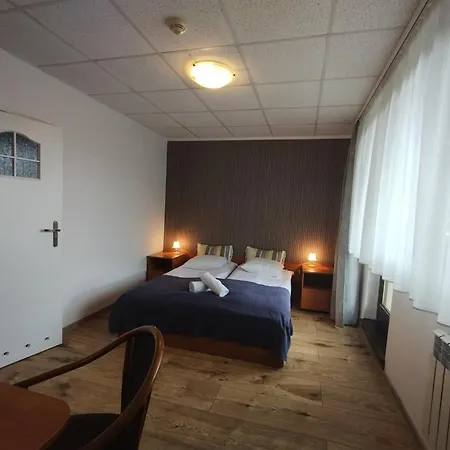 Bed & Breakfast Osrodek Wypoczynkowy Zapalenica 3*