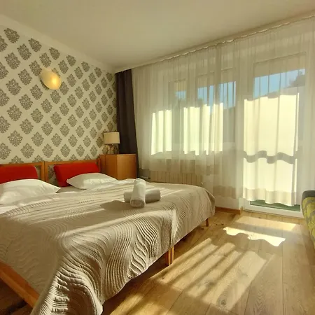 Osrodek Wypoczynkowy Zapalenica Bed & Breakfast 3*