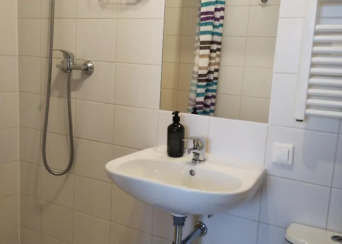 Bed & Breakfast Osrodek Wypoczynkowy Zapalenica 3*