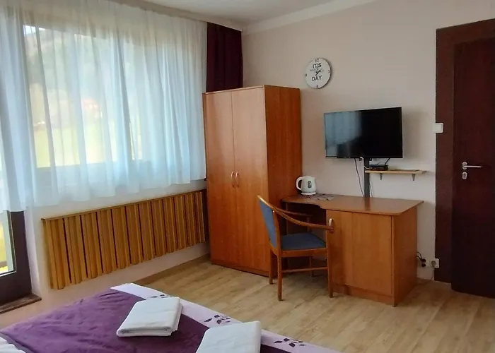 Osrodek Wypoczynkowy Zapalenica Panzió 3*