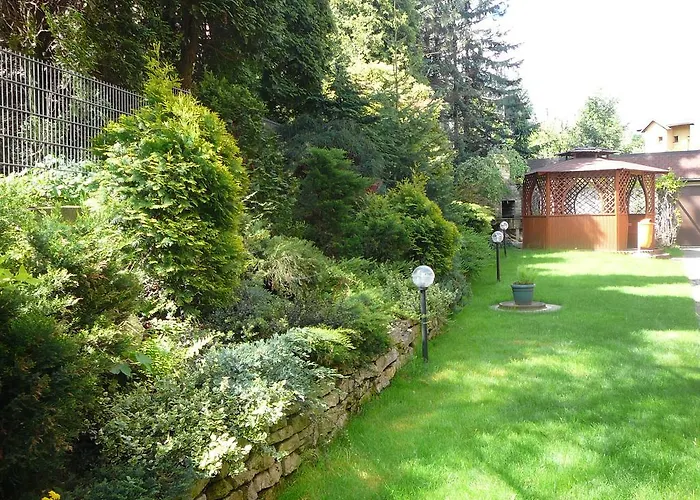 Osrodek Wypoczynkowy Zapalenica Panzió 3*